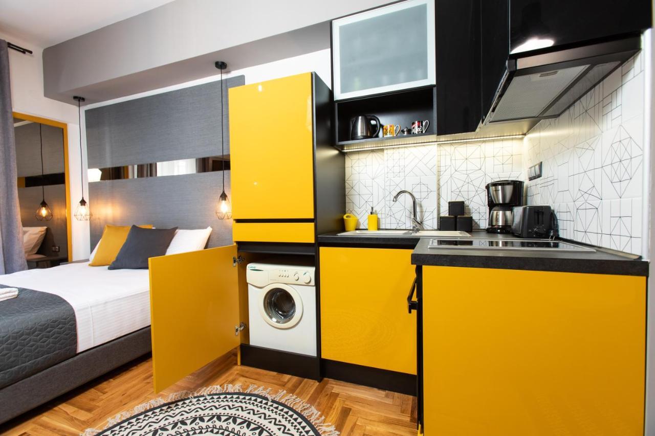 Downtown Luxury Boutique Suites : The Yellow Suite Thessaloniki Buitenkant foto