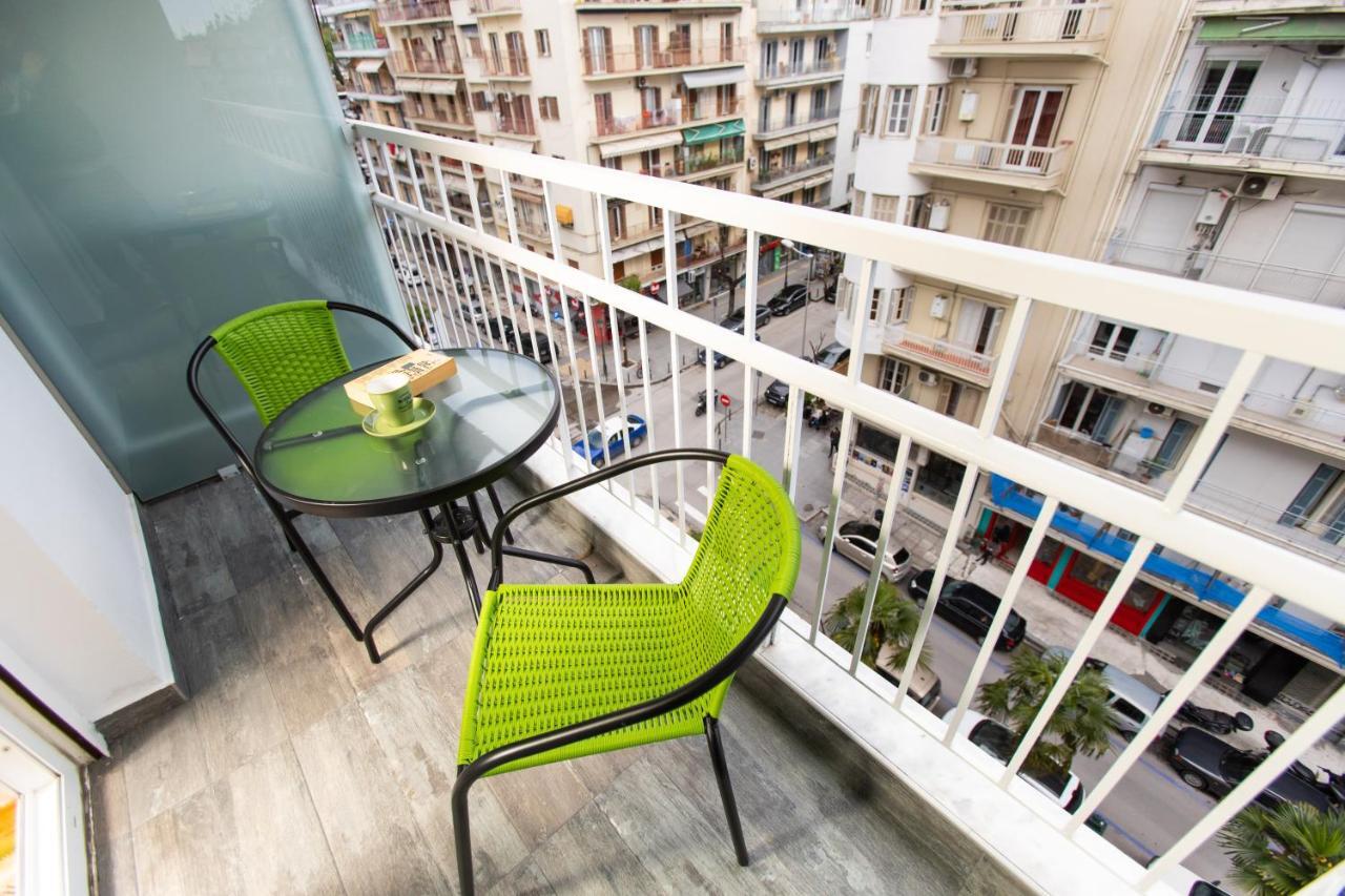 Downtown Luxury Boutique Suites : The Yellow Suite Thessaloniki Buitenkant foto