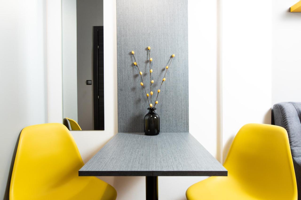 Downtown Luxury Boutique Suites : The Yellow Suite Thessaloniki Buitenkant foto