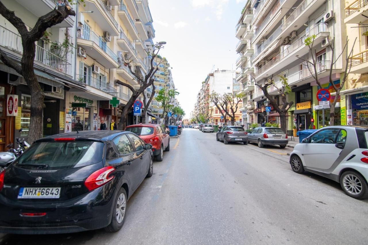 Downtown Luxury Boutique Suites : The Yellow Suite Thessaloniki Buitenkant foto
