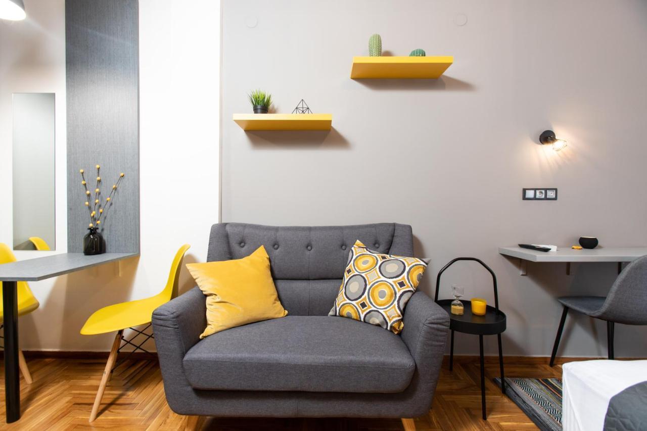 Downtown Luxury Boutique Suites : The Yellow Suite Thessaloniki Buitenkant foto