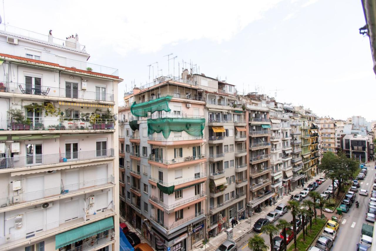 Downtown Luxury Boutique Suites : The Yellow Suite Thessaloniki Buitenkant foto