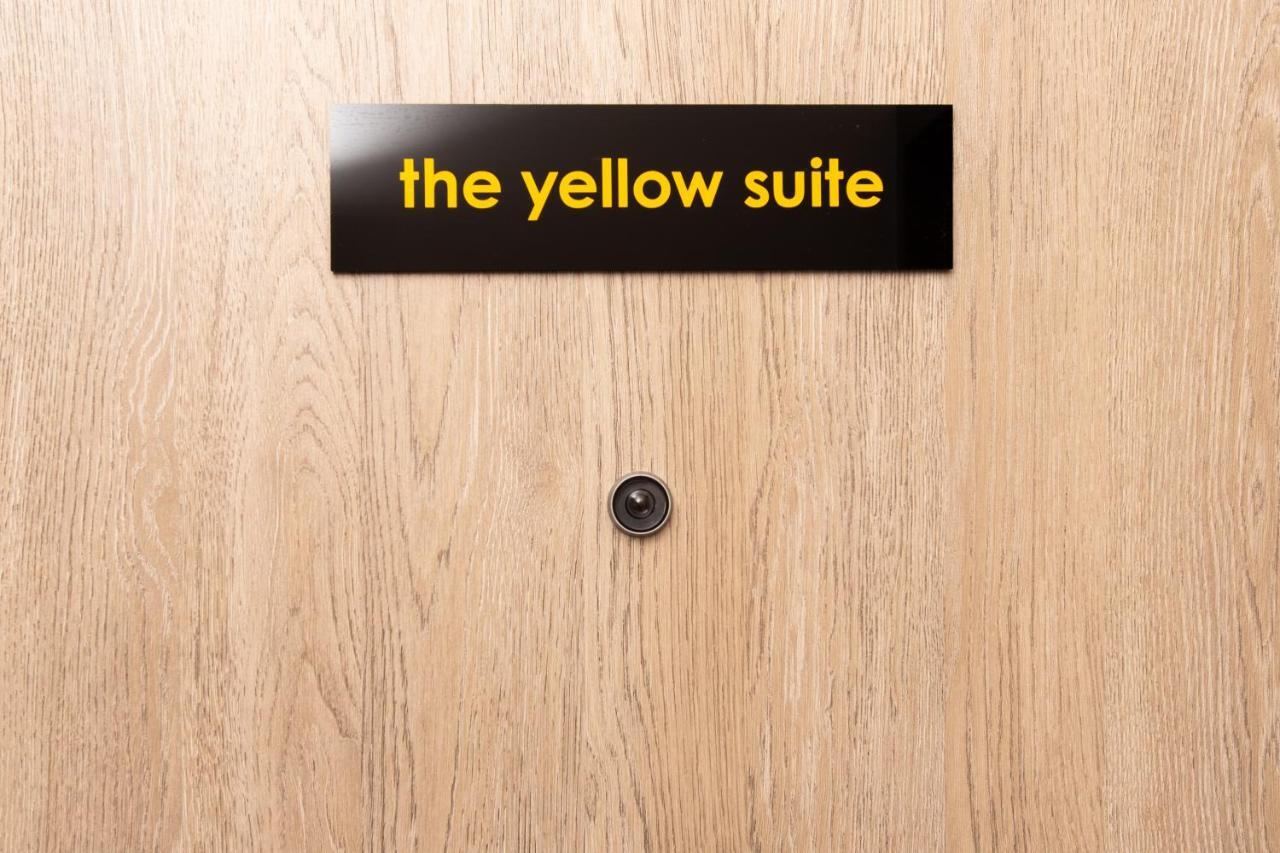 Downtown Luxury Boutique Suites : The Yellow Suite Thessaloniki Buitenkant foto